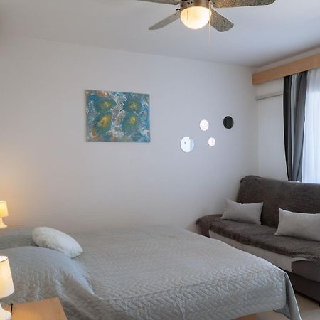 Apartmani Marelic - Sun Beach Zavalatica Bagian luar foto