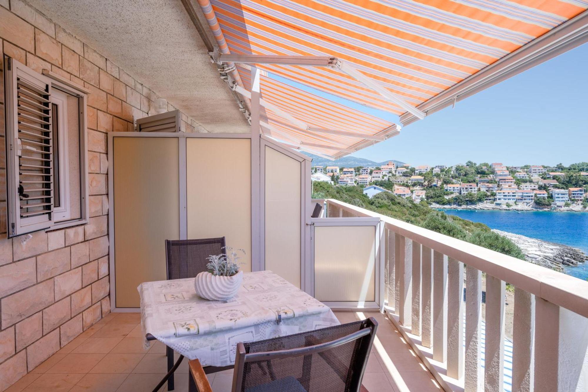 Apartmani Marelic - Sun Beach Zavalatica Bagian luar foto